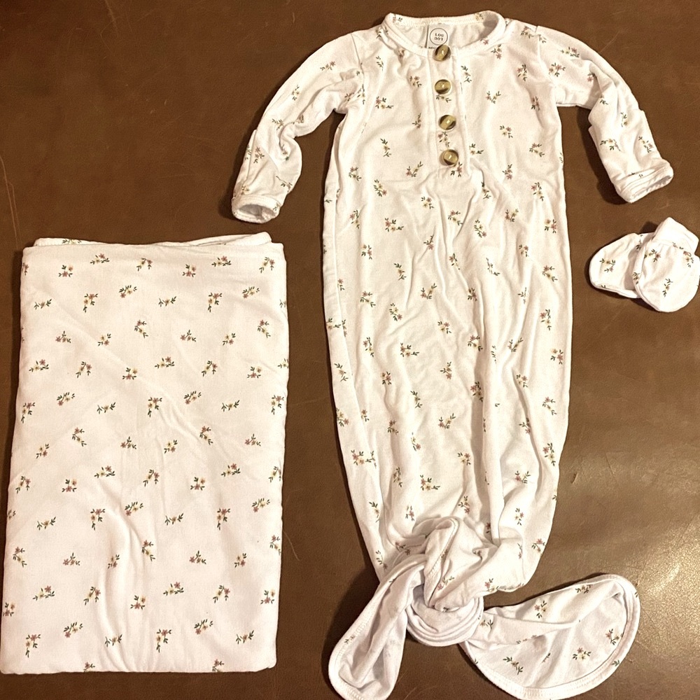 Lou Lou Knotted Nightgown and Blanket